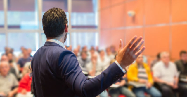 Ingin Sukses Saat Public Speaking? Ini Lho Kesalahan yang Mesti Dihindari