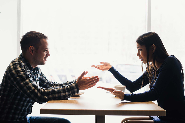 5 Cara Berkomunikasi yang Baik di Kantor, Yuk, Diterapkan!