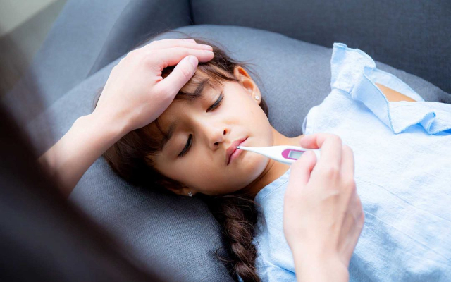 Fakta Seputar Demam dan Covid-19 pada Anak, Orangtua Mesti Tahu!
