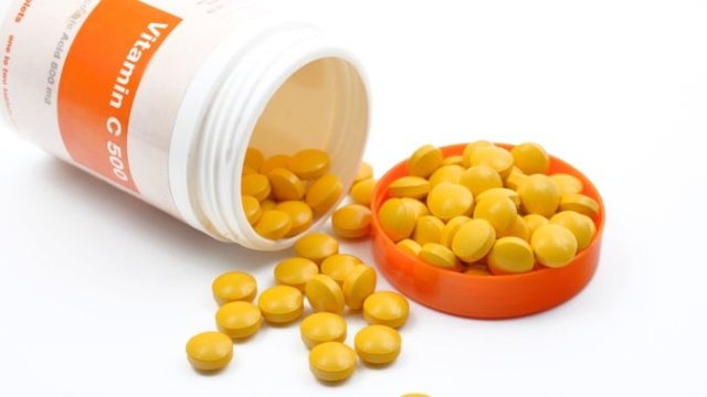 Wajib Tahu! Begini Cara Tepat Konsumsi Vitamin C Bagi Penderita Gerd
