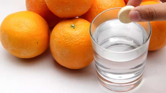 Vitamin C Bantu Tingkatkan Imun Tubuh, Gimana Cara Kerjanya?