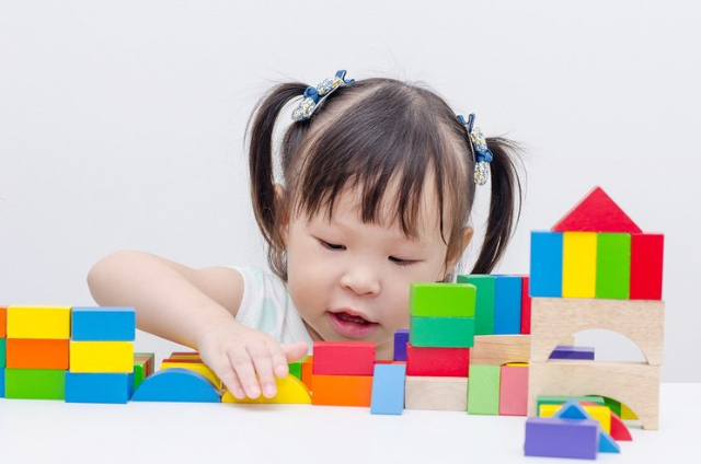 Moms, Ini 6 Mainan Edukatif Untuk Meningkatkan Kecerdasan Anak