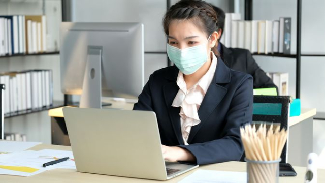 Kasus Corona Meningkat, Tapi Tak Bisa WFH? Lakukan 6 Tips Ini