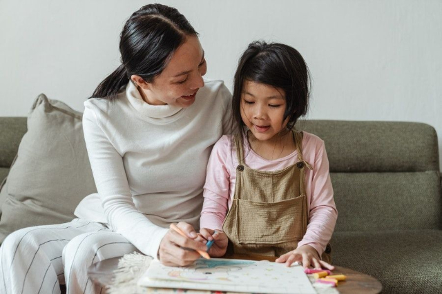 Anak Juga Bisa Stres! Lakukan 4 Tips Ini Untuk Atasinya