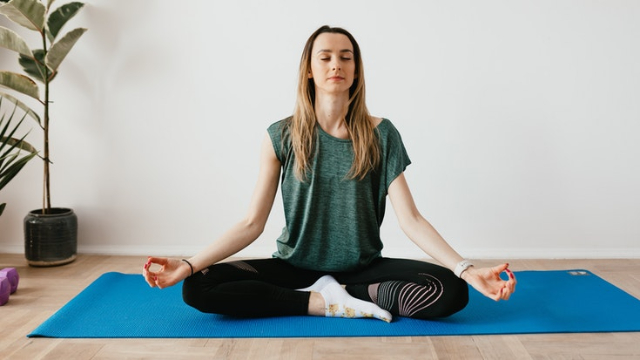 5 Jenis Meditasi yang Bisa Dilakukan Di Mana Saja, Minat Mencobanya?