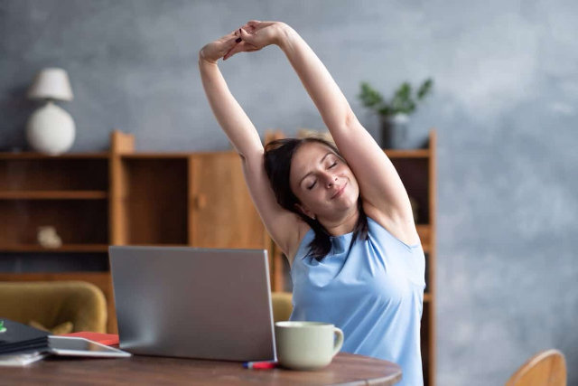 6 Tips Tetap Semangat Selama WFH, Bikin Makin Aktif dan Produktif