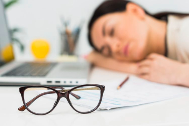Sering Burnout Selama WFH? Atasi Dengan 7 Trik Jitu Ini Ya