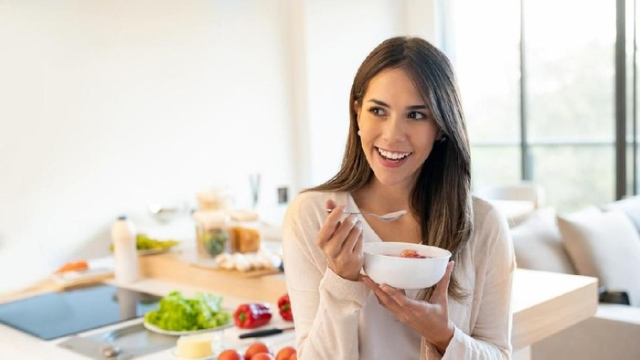 Awas Bahaya! Ini 4 Dampak Buruk Diet Ketat, Termasuk Imun Jadi Lemah