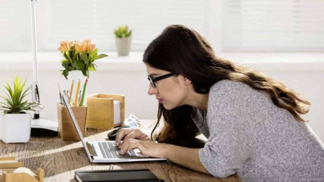 5 Cara Memperbaiki Postur Tubuh, Biar Tetap Proporsional