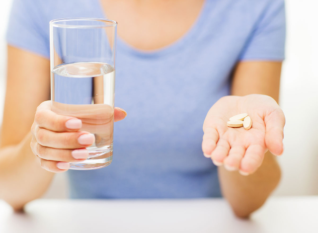 Cara Tepat Konsumsi Vitamin C Tablet, Biar Manfaatnya Makin Terasa