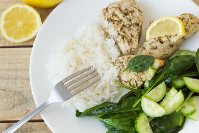 6 Trik Cegah Kenaikan Berat Badan Selama WFH, Biar Tubuh Tetap Bugar