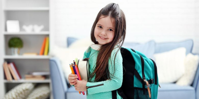 5 Tips Bantu Atasi Kecemasan Anak Ketika Sekolah Tatap Muka