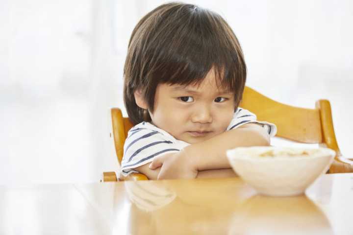 Kenapa Anak Susah Makan? Bisa Jadi, Ini 6 Penyebab Utamanya! | Enervon