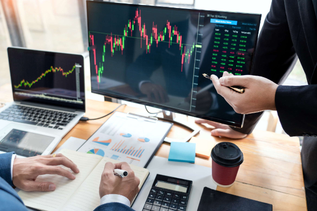 Ingin Gunakan Uang THR untuk Berinvestasi? Simak Dulu Tips Ini!