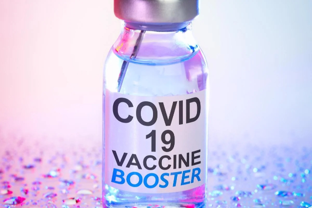 Kasus Covid-19 Makin Melandai, Apakah Warga Butuh Vaksin Dosis Keempat?