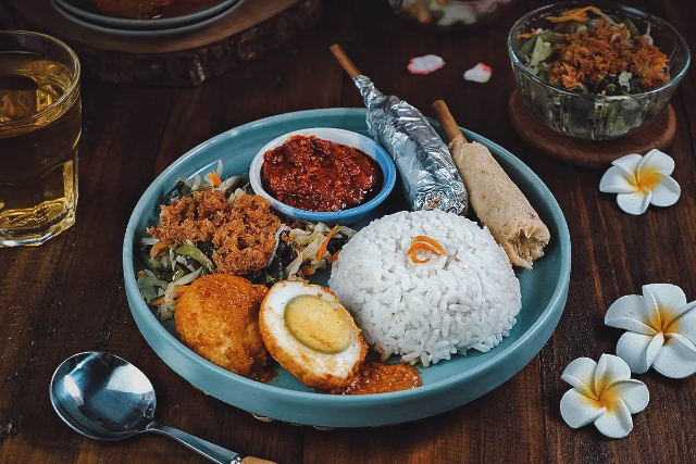 6 Destinasi Wisata Kuliner di Indonesia, Sulit Buat Ditolak!