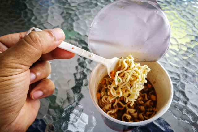 Lagi Batuk? Coba deh Hindari Dulu 5 Makanan Ini!