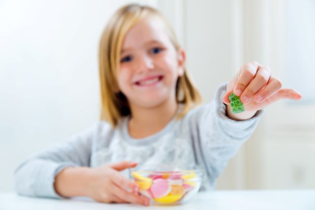 Sebelum Beli, Perhatikan Tips Memilih Vitamin Untuk Anak