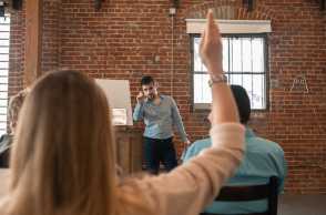 Mengembangkan Growth Mindset & Penerapannya di Tempat Kerja