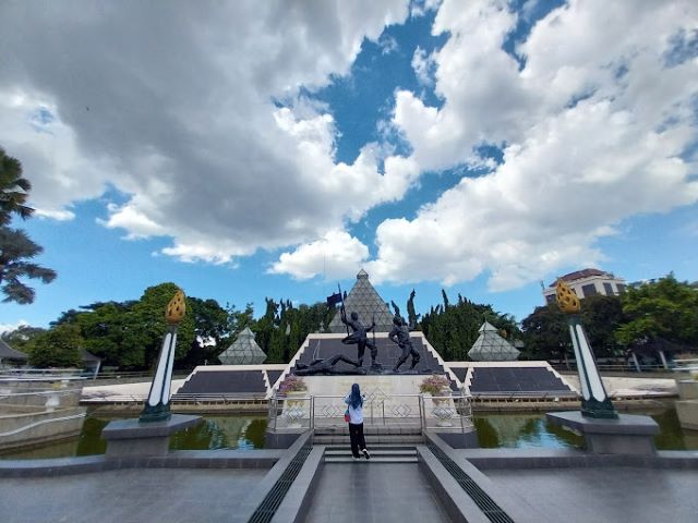 Jangan Lewatkan 8 Tempat Wisata Hits ini Saat ke Surabaya