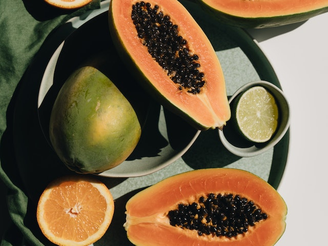 8 Makanan Mengandung Vitamin C Tinggi dan Tips Memenuhinya