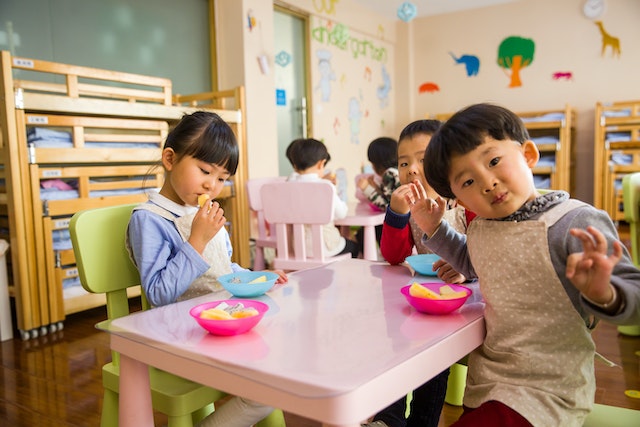 7 Tips Penting Memilih Daycare Terbaik untuk Anak