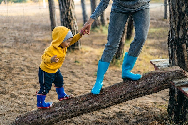 Konsep Authoritative Parenting dan 5 Dampaknya bagi Anak